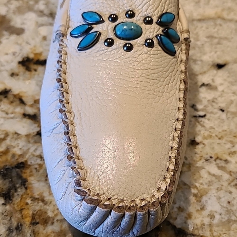 ANNE Klein Cultures white leather turquoise decor Moccasins. sz.8M (#1074) - Picture 15 of 15